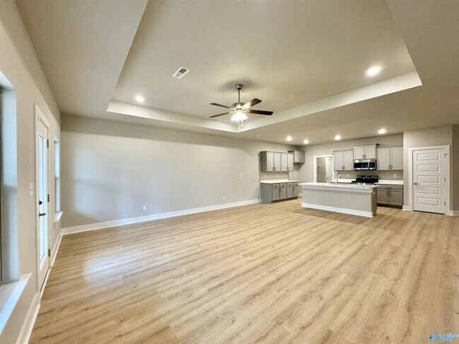 Foto del edificio - 6103 Ruby Grace Cir SE