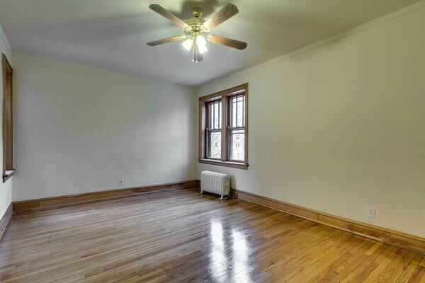 Foto del edificio - 1350 E Hyde Park Blvd