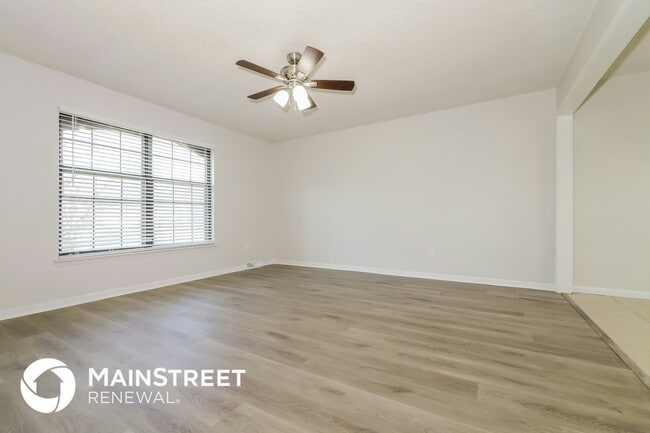 Building Photo - 1417 N Blue Mills Rd