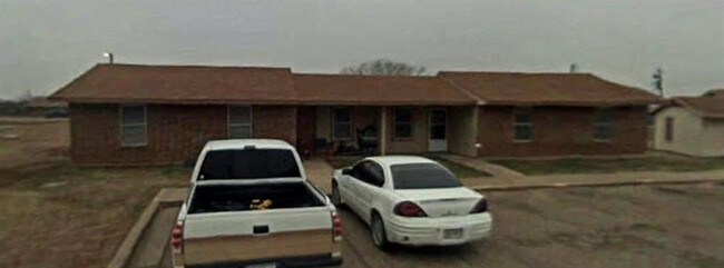 Building Photo - 921 N Tyus St