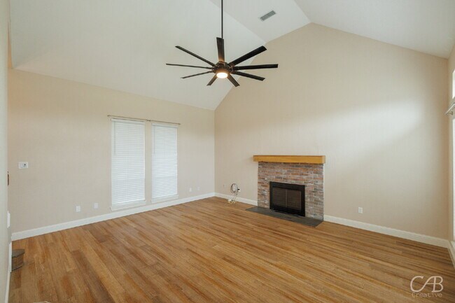Building Photo - For Lease