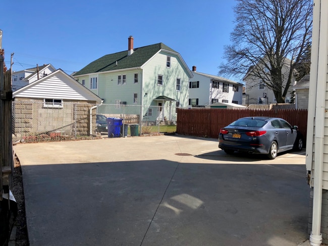 Foto del edificio - 22 Lawrence St