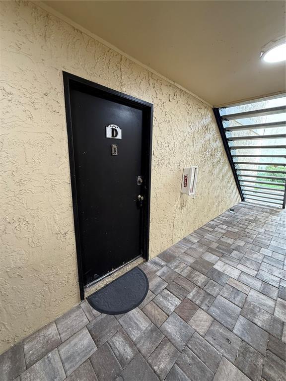 Foto del edificio - 944 N Lake Destiny Rd