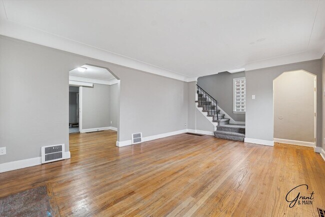 Foto del edificio - $1400 3 bedroom