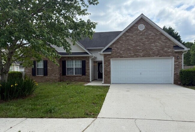 Foto del edificio - Beautifully Updated 3 BR / 2 BATH in Hampton!