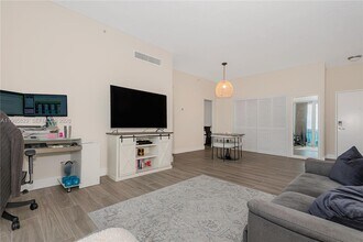 Building Photo - 3001 S Ocean Dr