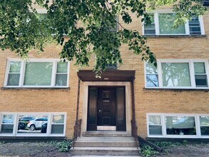 Building Photo - 4925 Greenwood St