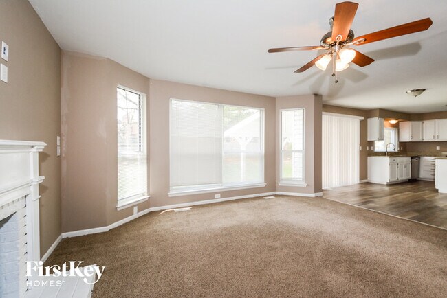 Foto del edificio - 3081 Willow Creek Estates Dr