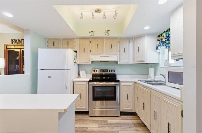 Foto del edificio - 801 83rd Ave N