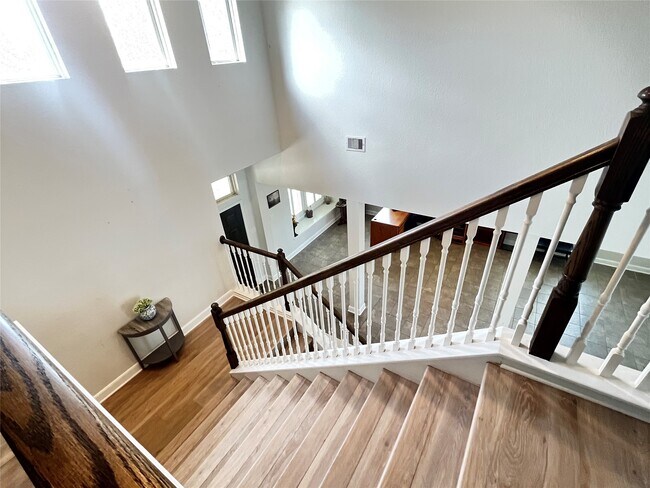 Building Photo - 25210 Quiet Run Trail