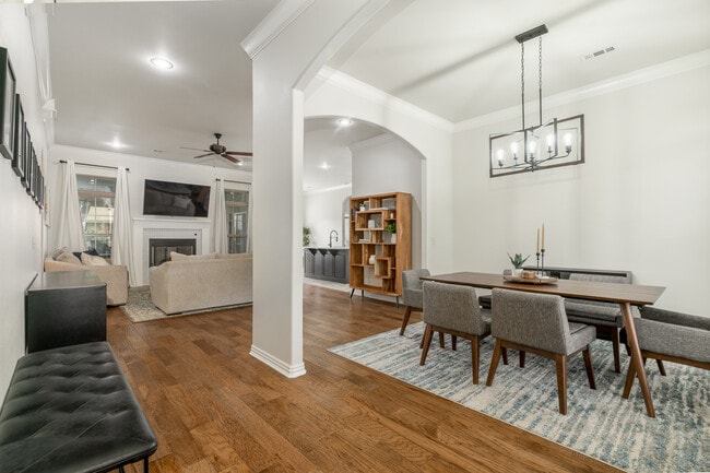 Foto del edificio - 212 Cowans St