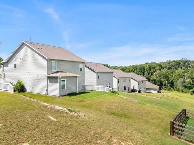 Building Photo - 6830 Scarlet Oak Way