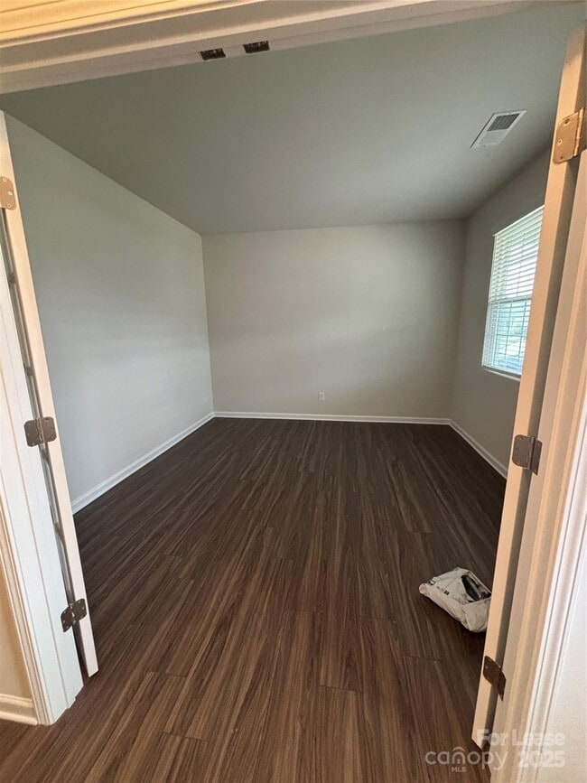 Foto del edificio - 3147 Cheyney Park Dr