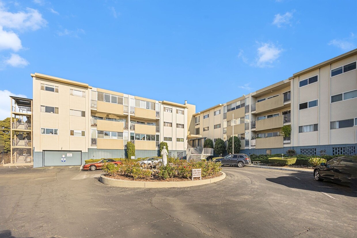 Photo - 2137 Otis Drive #214 - 2 bedroom | 2 bathroom | Condo