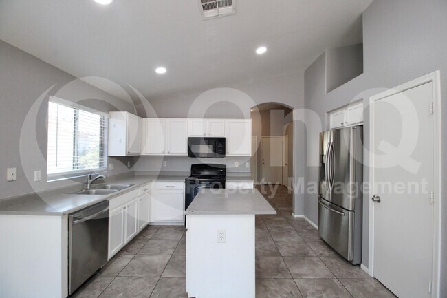 Building Photo - 14867 W Acapulco Ln