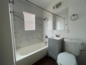 Building Photo - 2407 Bastrop St Building Photo - 2407 Bastrop St