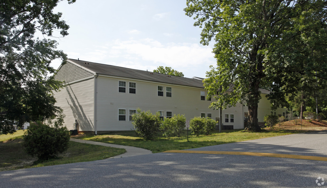 Building Photo - Powhatan Apartments