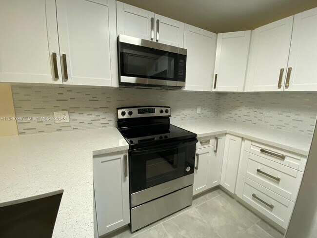 Foto del edificio - 5955 NW 28th St