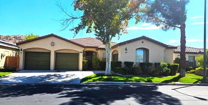 Building Photo - 10830 Del Rudini St