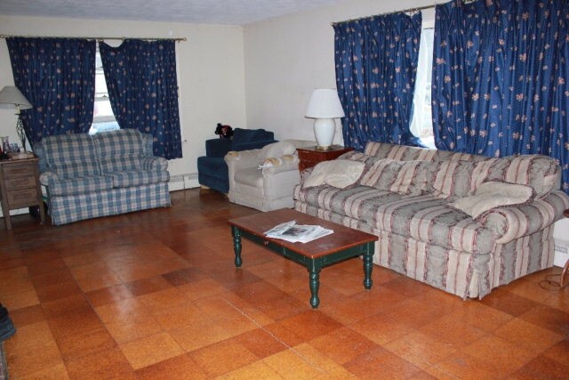Description 3 - 135 Broad St