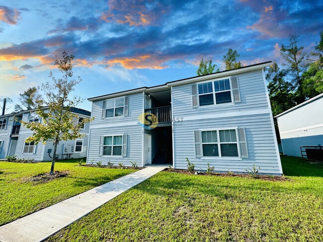 Building Photo - 6479 Sweetbay Ln
