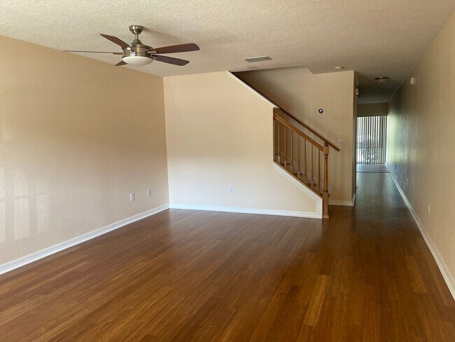 Foto del edificio - Beautiful North Lakeland Townhouse - Cobblestone Landing