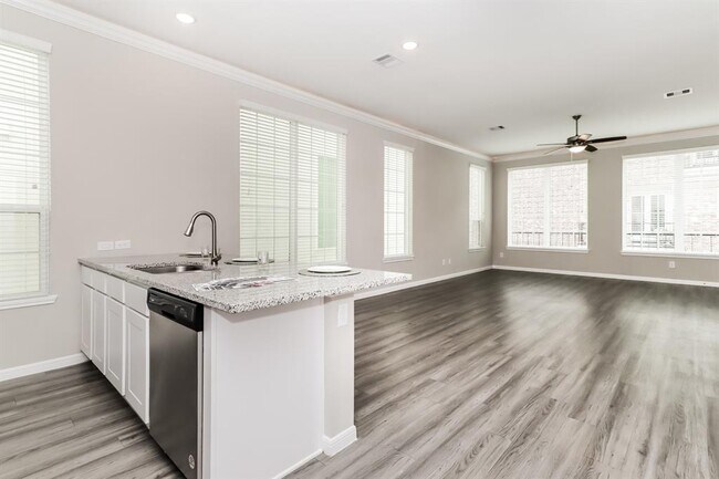 Building Photo - 4622 Windsor Sq Dr