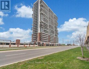 Building Photo - 2550 Simcoe St N