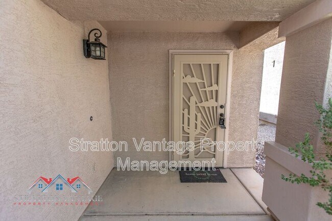 Building Photo - 42004 W Sunland Dr