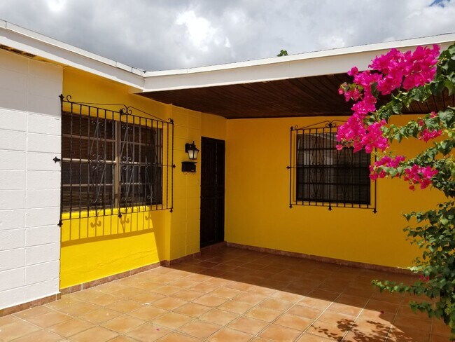 Foto del edificio - 6464 W 12th Ave