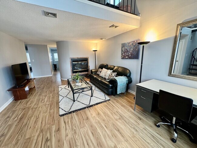 Foto del edificio - 300 Brittany Farms Rd