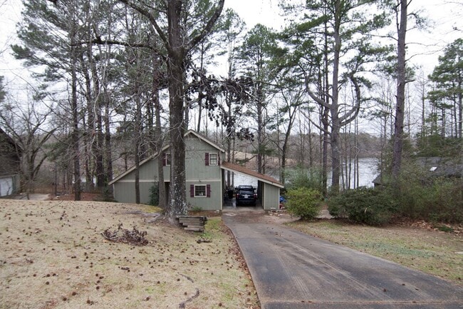 Building Photo - 3338 Whippoorwill Ln