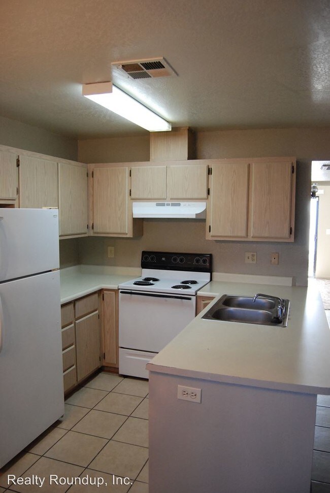 Building Photo - 1108 Porter Ave