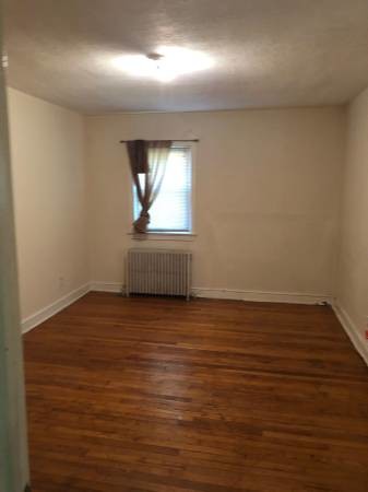 Primary Photo - 302 S Maple Ave