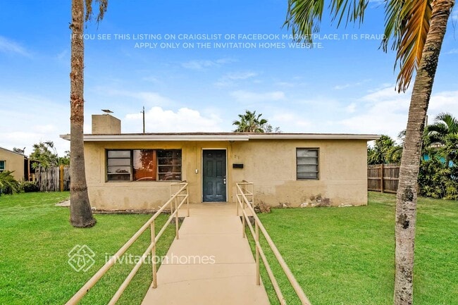 Building Photo - 725 Caddie Pl