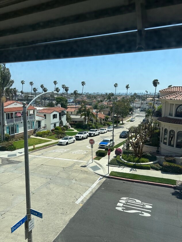 4545 E Shaw St Unit 4545, Long Beach, CA 90803 Condo for Rent in Long