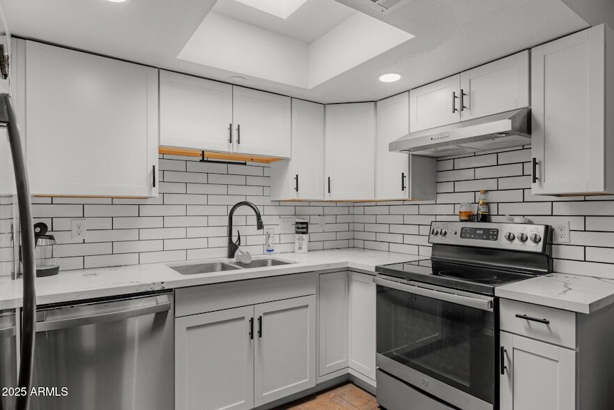 Foto principal - 6008 W Augusta Ave