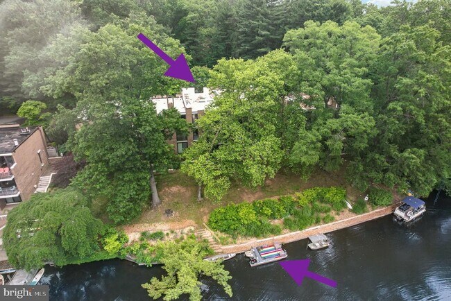 Foto del edificio - 1690 Chimney House Rd