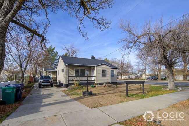 Building Photo - 7808 S 1000 E