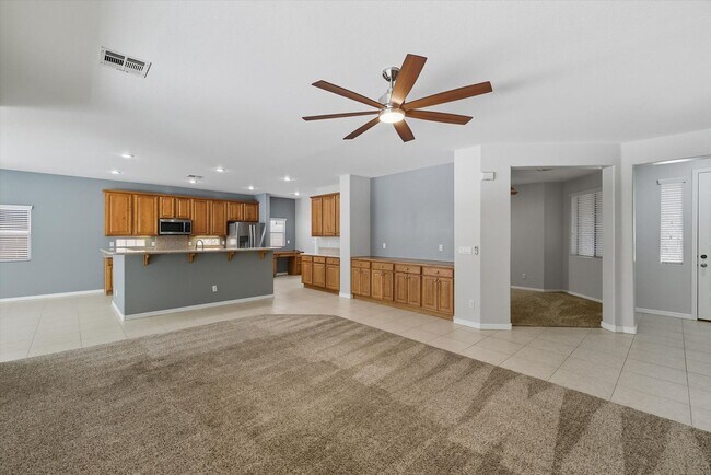 Building Photo - Pahrump Single Story