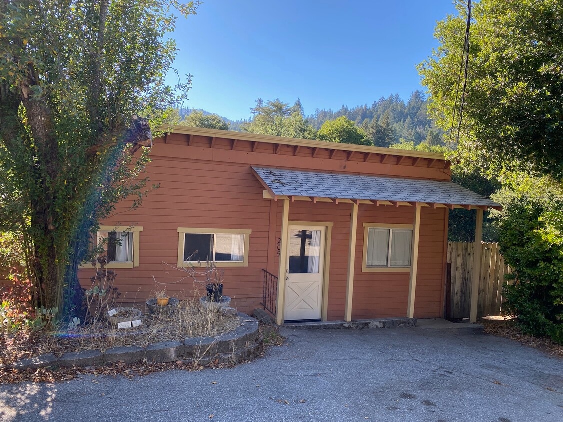 205 Apple Knoll Dr, Boulder Creek, CA 95006 House Rental in Boulder