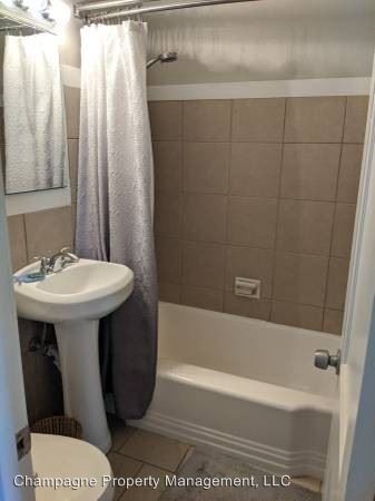 Foto del edificio - 4632 Belleview Ave