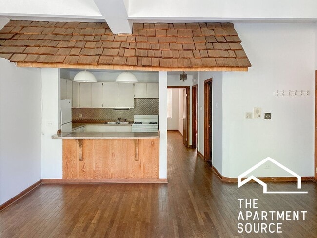 Photo - 875 W Lill Ave Apartment
