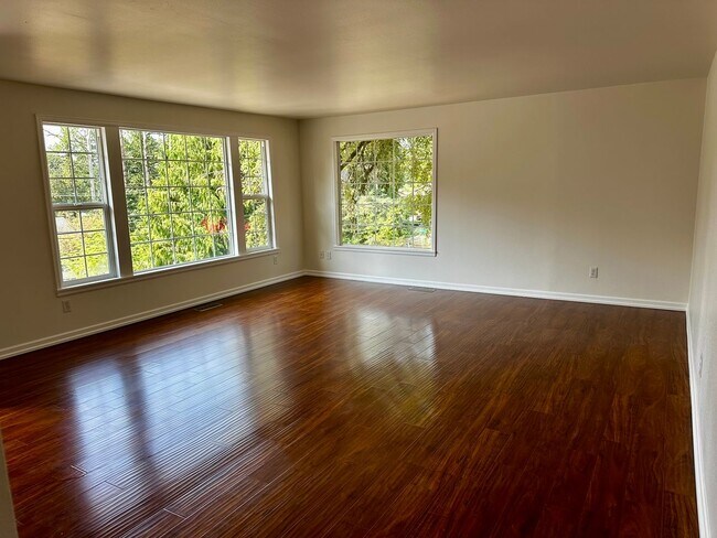 Building Photo - 3Bd/1.5Ba Renton House