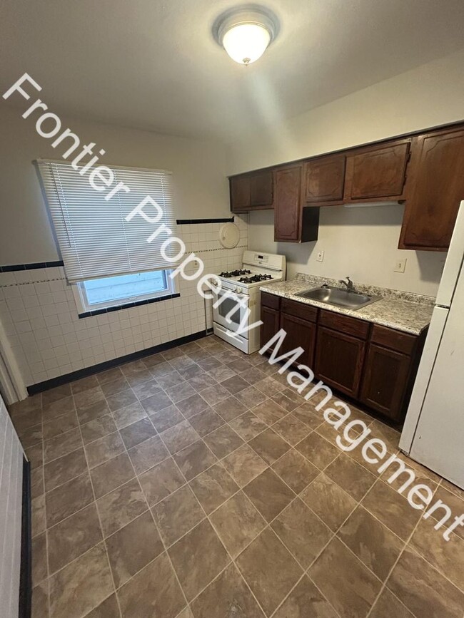 Foto del edificio - *Move-in Special! $100 Off 1st Months' Ren...