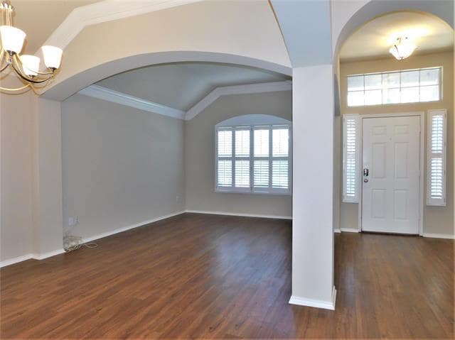 Building Photo - 1664 Niagara Blvd