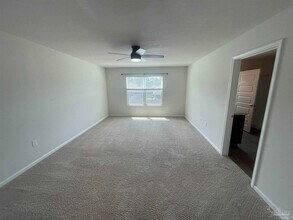 Building Photo - 10541 Queens Gate Cir