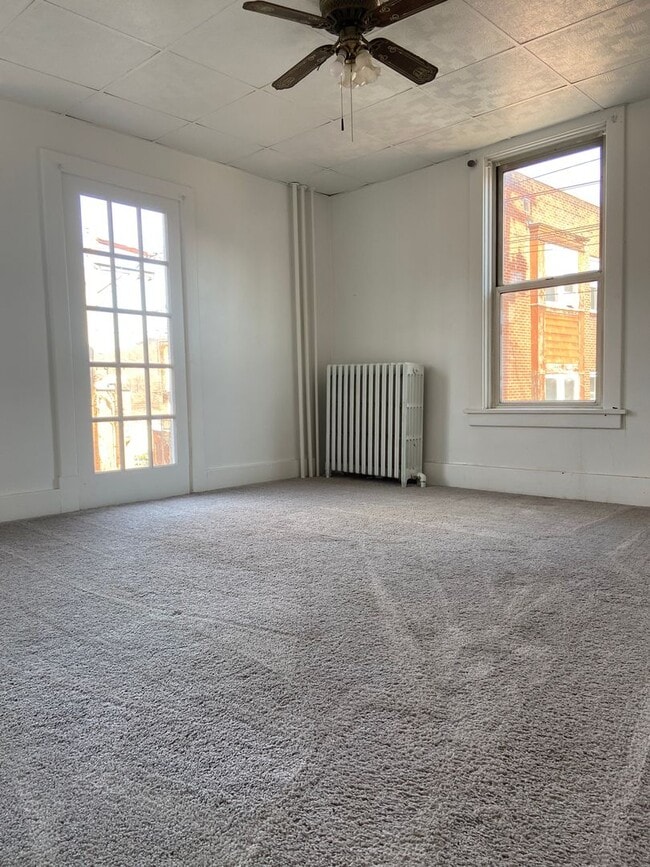 Foto del edificio - 121 McKinley Ave