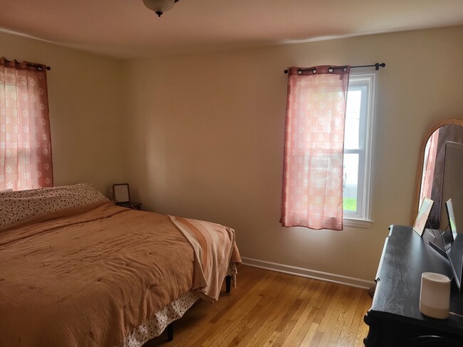 Dormitorio 1 - 226 North Ave