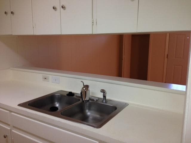 Foto del edificio - 5001 Bull Creek Rd